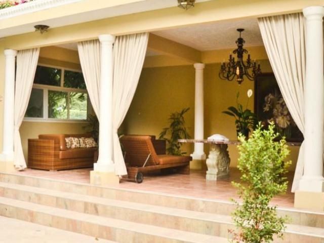 Eden Gardens Wellness Resort & Spa キングストン エクステリア 写真