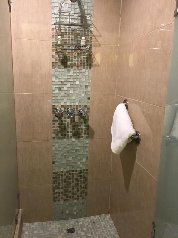 Eden Gardens Wellness Resort & Spa キングストン エクステリア 写真
